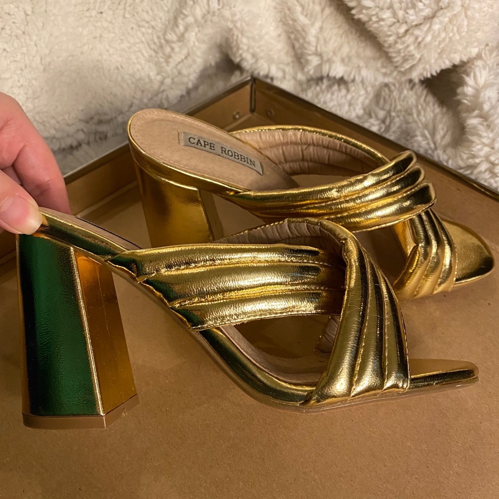 Gold Cape Robbin Criscross Mule Sandals